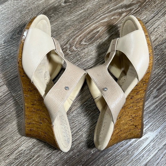 Rockport Emily 3" Wedge Slide Sand, sz:7.5 - Picture 3 of 8
